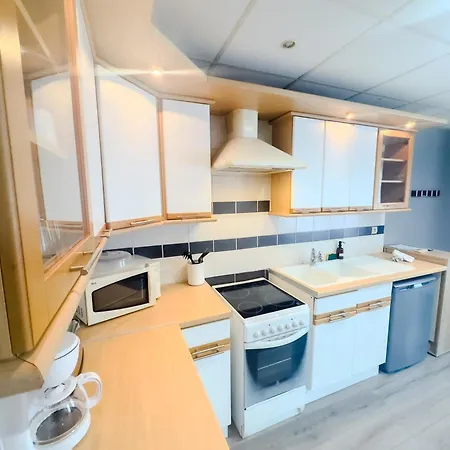 Le Mirevalais-entre Montpellier Et Sete-clim & Parking Prive Apartmán *